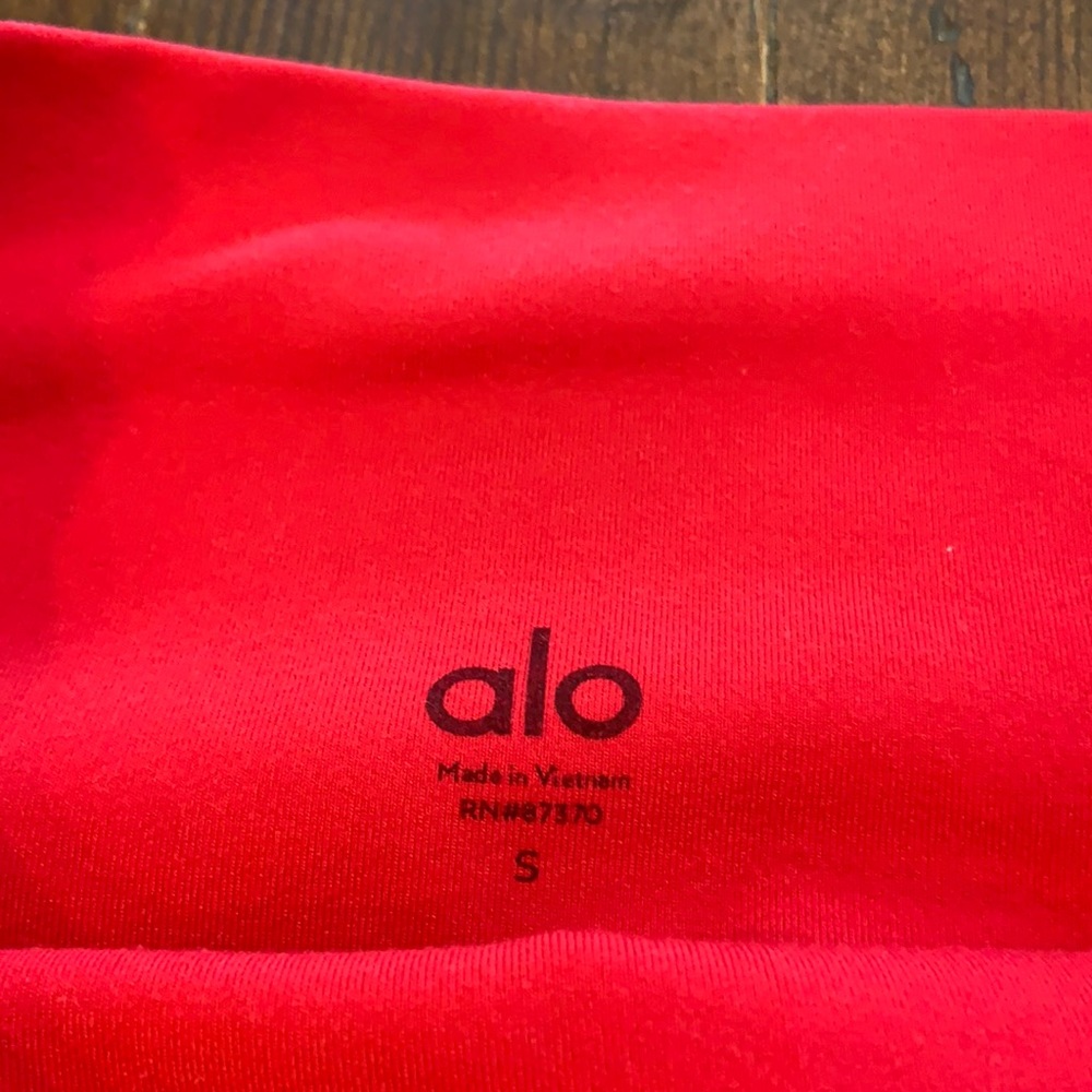 ALO yoga red leggings with side stripe vent